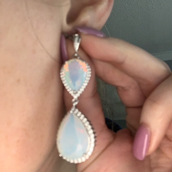 Gorgeous white opal earrings - Picture 4 of 5